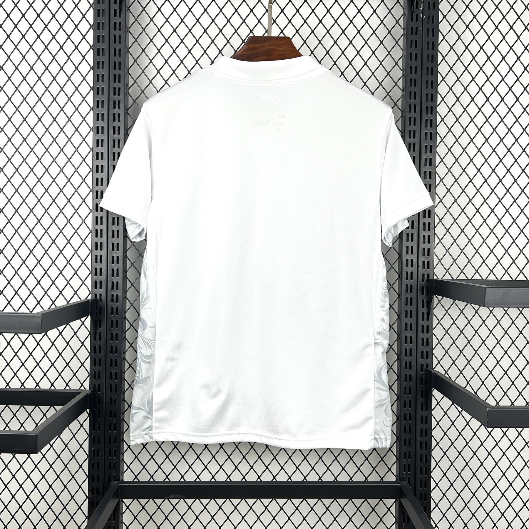 Camisa masculina do Tottenham Hotspur para a temporada 2025/26, comemorativa do 125º aniversário