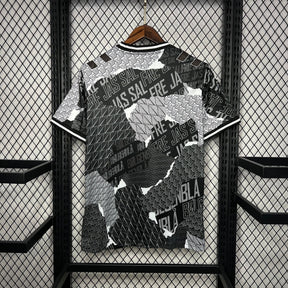 Camisa Dinamarca Pré-Jogo 24/25 - Versão Torcedor